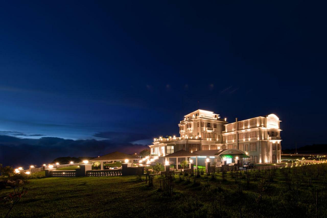 Le Bokor Palace Кампот Экстерьер фото